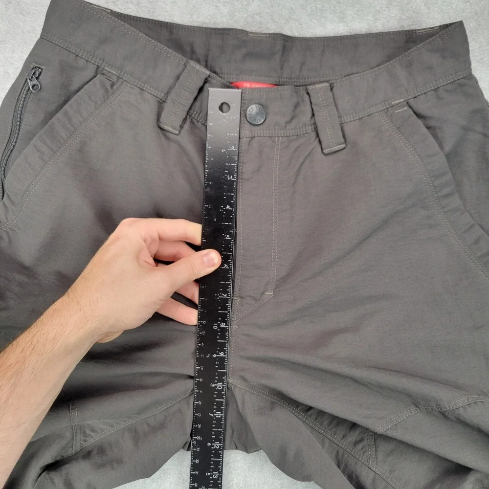 The North Face Hiking Shorts Mens 32 Gray Nylon Cargo Utility AXEZ T325/T725